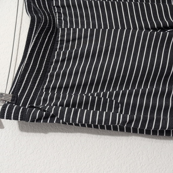 LulaRoe DREAM Pajama Pants Gray White Stripes 3X Excellent Condition - Picture 3 of 10